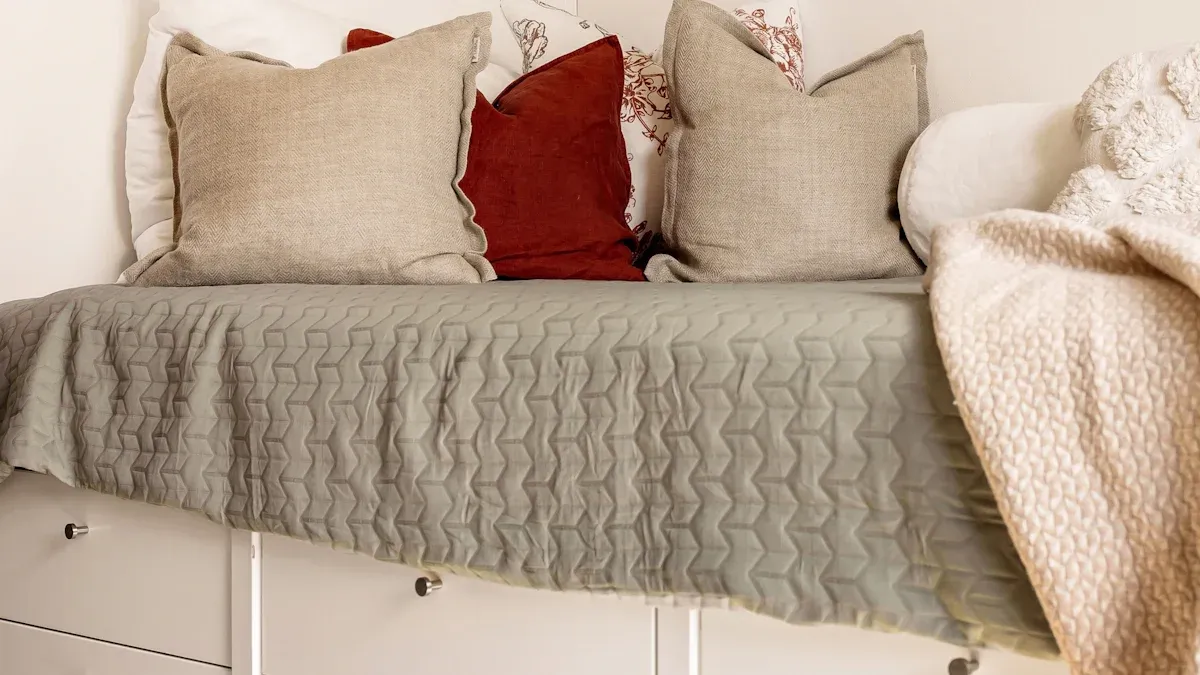 18 Genius Small Bedroom Storage Ideas for Maximum Space